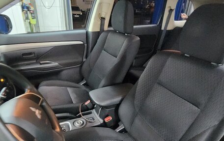 Mitsubishi Outlander III рестайлинг 3, 2013 год, 1 420 000 рублей, 6 фотография