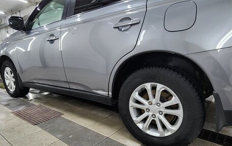 Mitsubishi Outlander III рестайлинг 3, 2013 год, 1 420 000 рублей, 23 фотография