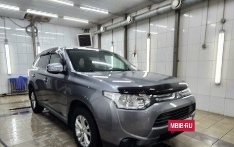 Mitsubishi Outlander III рестайлинг 3, 2013 год, 1 420 000 рублей, 20 фотография