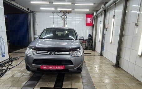 Mitsubishi Outlander III рестайлинг 3, 2013 год, 1 420 000 рублей, 15 фотография