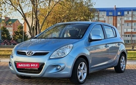 Hyundai i20 IB рестайлинг, 2010 год, 670 000 рублей, 2 фотография