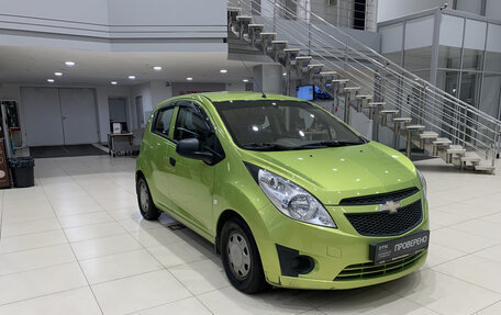 Chevrolet Spark III, 2013 год, 825 000 рублей, 3 фотография