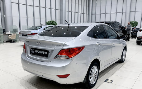 Hyundai Solaris II рестайлинг, 2013 год, 850 000 рублей, 5 фотография