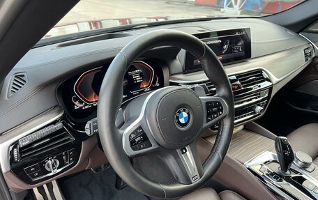 BMW 5 серия, 2019 год, 5 700 000 рублей, 19 фотография