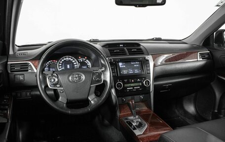 Toyota Camry, 2014 год, 2 300 000 рублей, 24 фотография