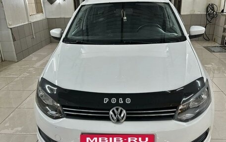 Volkswagen Polo VI (EU Market), 2012 год, 860 000 рублей, 2 фотография