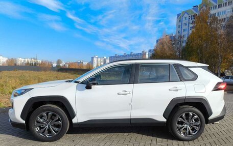 Toyota RAV4, 2024 год, 2 193 000 рублей, 13 фотография