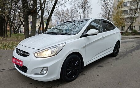 Hyundai Solaris II рестайлинг, 2013 год, 925 000 рублей, 1 фотография