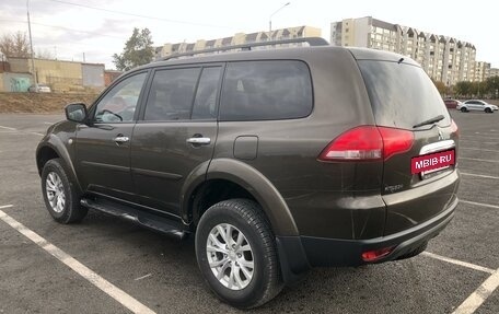 Mitsubishi Pajero Sport II рестайлинг, 2015 год, 2 395 000 рублей, 6 фотография