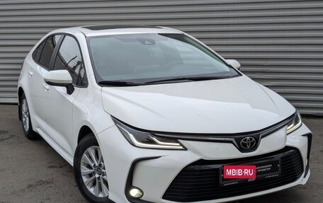 Toyota Corolla, 2022 год, 2 350 000 рублей, 3 фотография