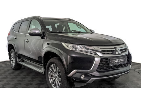 Mitsubishi Pajero Sport III рестайлинг, 2018 год, 2 950 000 рублей, 3 фотография