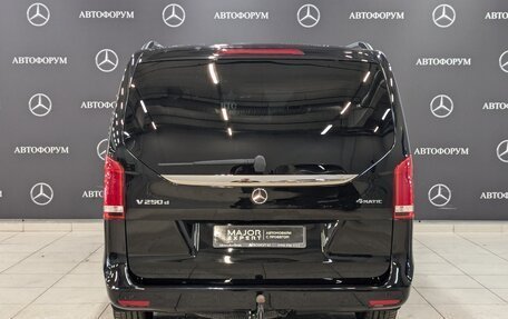 Mercedes-Benz V-Класс, 2016 год, 5 334 000 рублей, 5 фотография