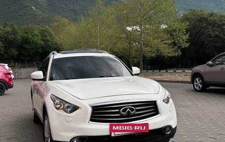 Infiniti FX II, 2013 год, 2 500 000 рублей, 2 фотография