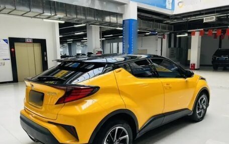 Toyota C-HR I рестайлинг, 2021 год, 2 074 000 рублей, 5 фотография