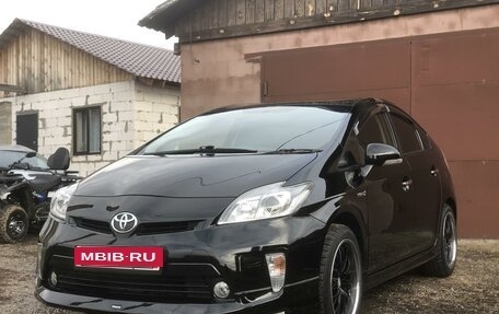 Toyota Prius, 2012 год, 1 349 000 рублей, 1 фотография