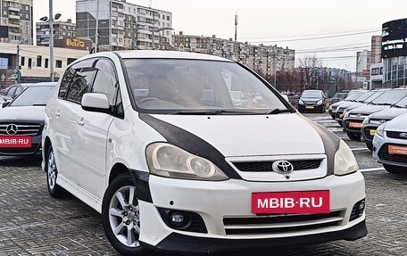 Toyota Ipsum II, 2005 год, 750 000 рублей, 2 фотография