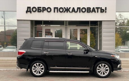 Toyota Highlander III, 2013 год, 1 800 000 рублей, 4 фотография