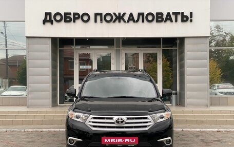 Toyota Highlander III, 2013 год, 1 800 000 рублей, 2 фотография