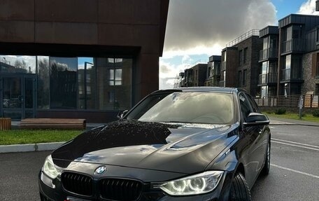 BMW 3 серия, 2013 год, 2 390 000 рублей, 3 фотография