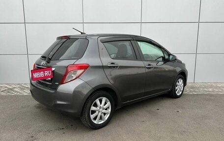 Toyota Vitz, 2012 год, 899 000 рублей, 5 фотография