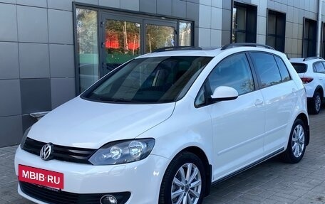 Volkswagen Golf Plus II, 2011 год, 799 000 рублей, 3 фотография