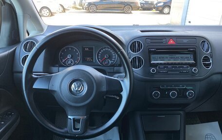 Volkswagen Golf Plus II, 2011 год, 799 000 рублей, 22 фотография