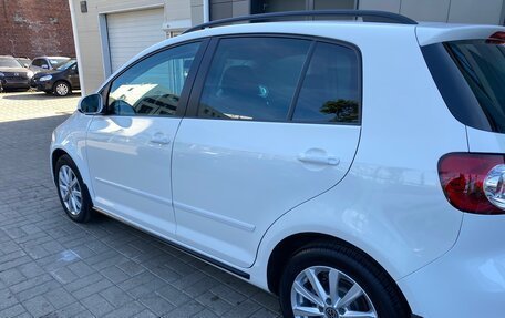 Volkswagen Golf Plus II, 2011 год, 799 000 рублей, 29 фотография