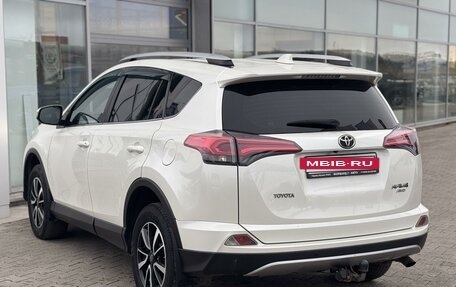 Toyota RAV4, 2017 год, 2 400 000 рублей, 14 фотография