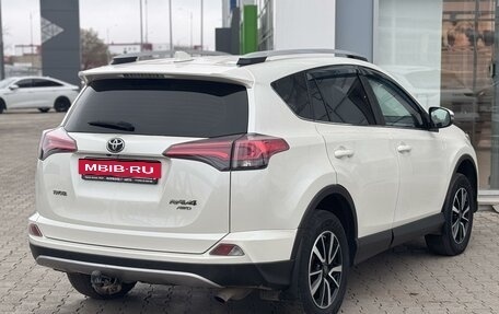 Toyota RAV4, 2017 год, 2 400 000 рублей, 16 фотография