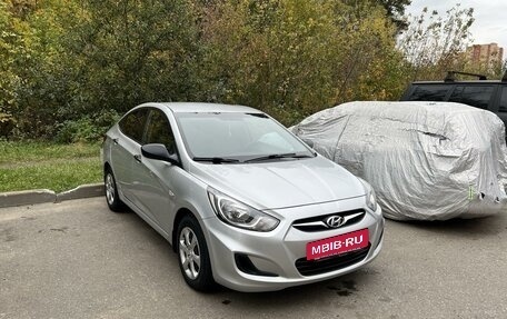 Hyundai Solaris II рестайлинг, 2012 год, 1 060 000 рублей, 4 фотография