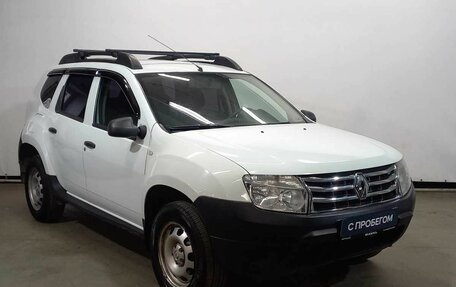 Renault Duster I рестайлинг, 2013 год, 885 000 рублей, 3 фотография