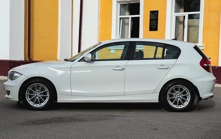 BMW 1 серия, 2011 год, 1 060 000 рублей, 4 фотография