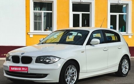 BMW 1 серия, 2011 год, 1 060 000 рублей, 3 фотография