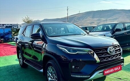 Toyota Fortuner II, 2022 год, 5 990 000 рублей, 1 фотография