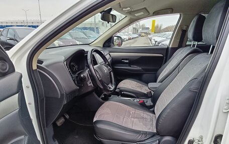 Mitsubishi Outlander III рестайлинг 3, 2013 год, 1 654 995 рублей, 9 фотография