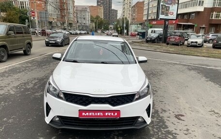 KIA Rio IV, 2022 год, 1 890 000 рублей, 1 фотография