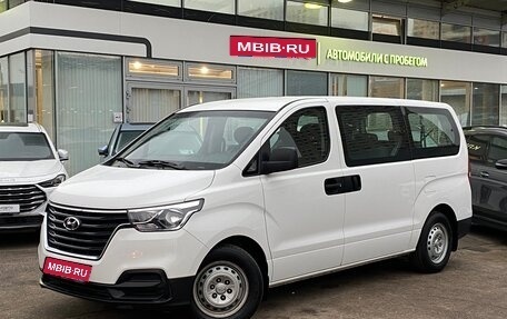 Hyundai H-1 II рестайлинг, 2020 год, 4 100 000 рублей, 1 фотография