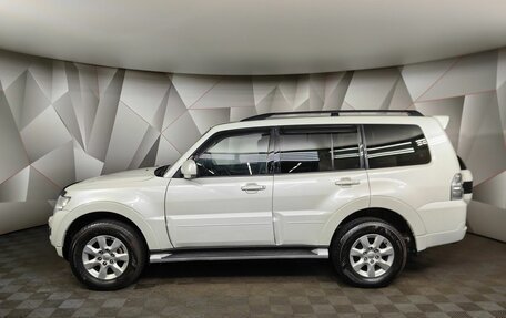 Mitsubishi Pajero IV, 2015 год, 2 099 000 рублей, 5 фотография