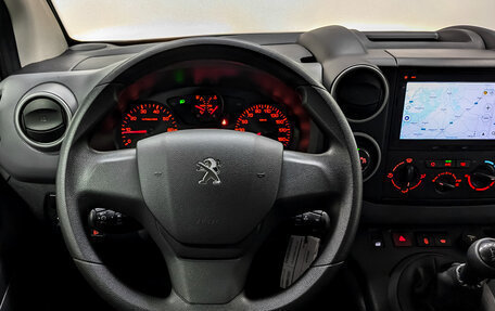 Peugeot Partner II рестайлинг 2, 2021 год, 2 700 000 рублей, 21 фотография