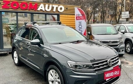 Volkswagen Tiguan II, 2017 год, 2 119 000 рублей, 2 фотография