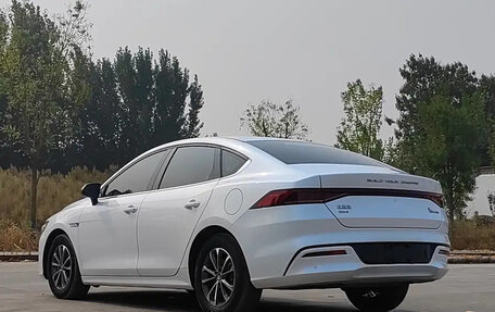 BYD Qin, 2021 год, 1 400 000 рублей, 4 фотография