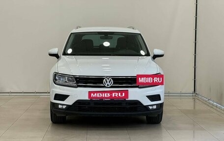 Volkswagen Tiguan II, 2018 год, 3 195 000 рублей, 3 фотография