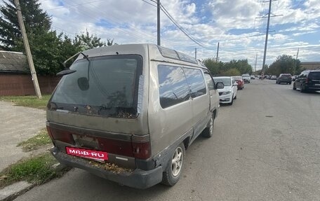 Toyota MasterAce Surf, 1990 год, 330 000 рублей, 2 фотография