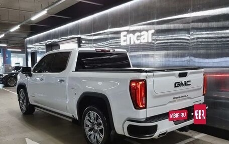 GMC Sierra, 2023 год, 11 000 000 рублей, 4 фотография