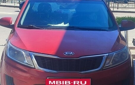 KIA Rio III рестайлинг, 2014 год, 1 080 000 рублей, 2 фотография