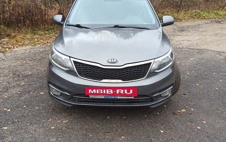 KIA Rio III рестайлинг, 2015 год, 740 000 рублей, 2 фотография