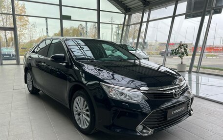 Toyota Camry, 2015 год, 2 330 000 рублей, 3 фотография