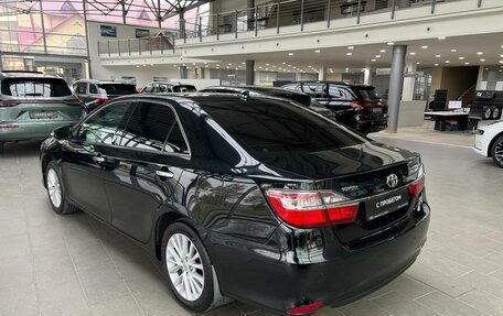 Toyota Camry, 2015 год, 2 330 000 рублей, 4 фотография