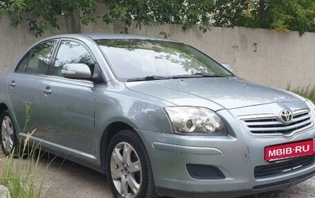 Toyota Avensis III рестайлинг, 2008 год, 690 000 рублей, 1 фотография