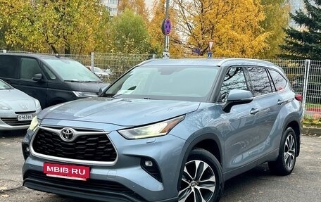 Toyota Highlander, 2021 год, 5 549 000 рублей, 3 фотография